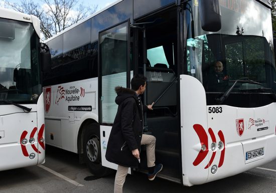 La ligne de bus 4213 Lesparre-Grayan par Vendays