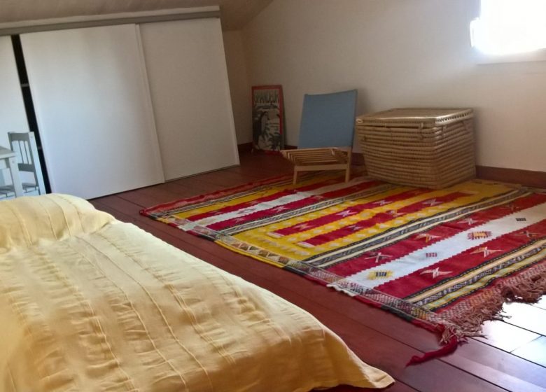 Bonita casa de madera en el corazón del Médoc