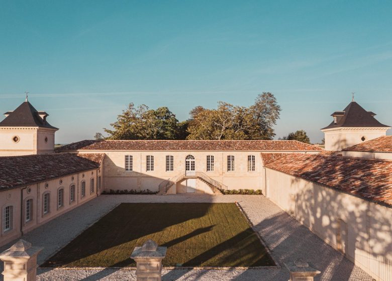 La visita del cantiniere allo Château Laffitte Carcasset