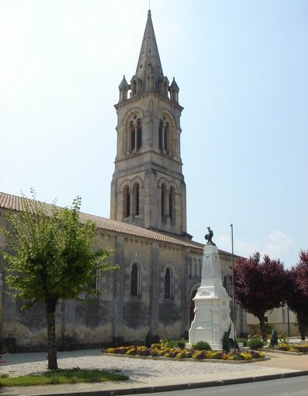 Church of Saint-Pierre in Civrac-Médoc