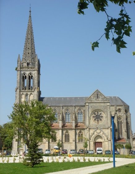 Церковь Сен-Трелоди в Леспаре