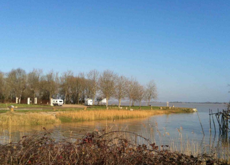 Aire de stationnement de Saint-Julien