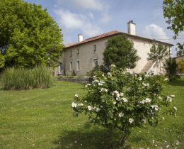 Château Pierre de Montignac : Chambres d’hôtes