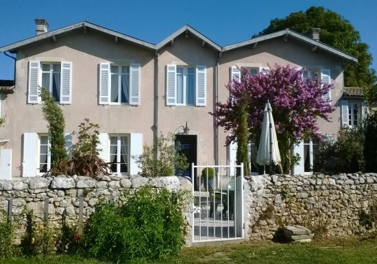 Bed and Breakfast of Château Gunes (Guges)