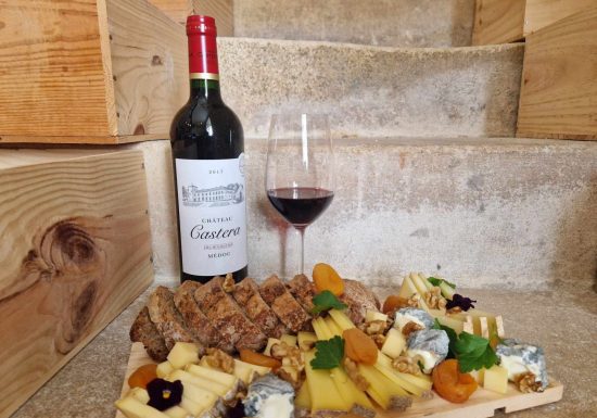 أزواج النبيذ والجبن في Château Castera