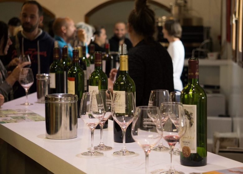 Introducción a la cata en la bodega Uni-Médoc