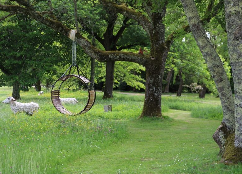 Garden of Château Beychevelle