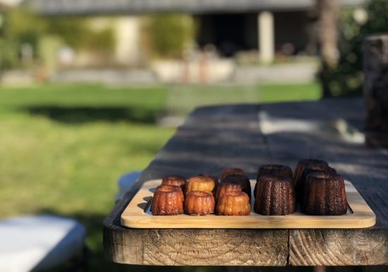 Snack in the cellars at Château Hourtin-Ducasse