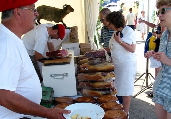 Marché hebdomadaire de Lesparre-Médoc