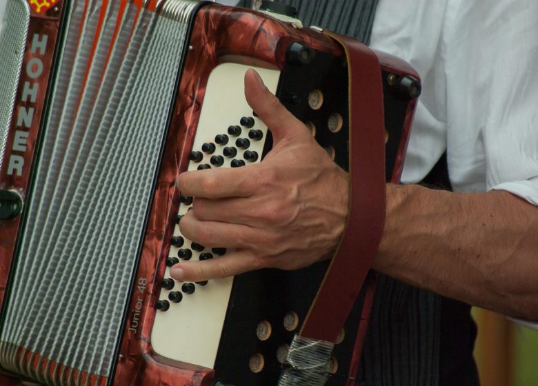 Gala d’accordéons : repas & thé dansant